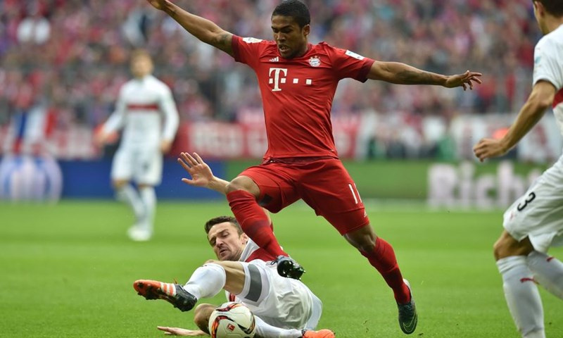 VIDEO: "Bomba" Douglasa Coste donijela Bayernu tri boda protiv fenjeraša i povratak na vrh Bundeslige