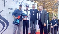 Dominacija braće Sinković nastavlja se i u skifovima, osvojen trofej u Torinu