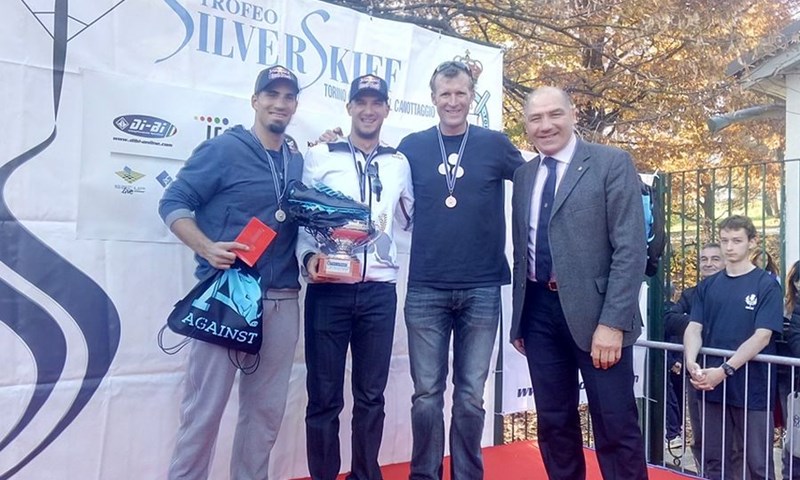 Dominacija braće Sinković nastavlja se i u skifovima, osvojen trofej u Torinu