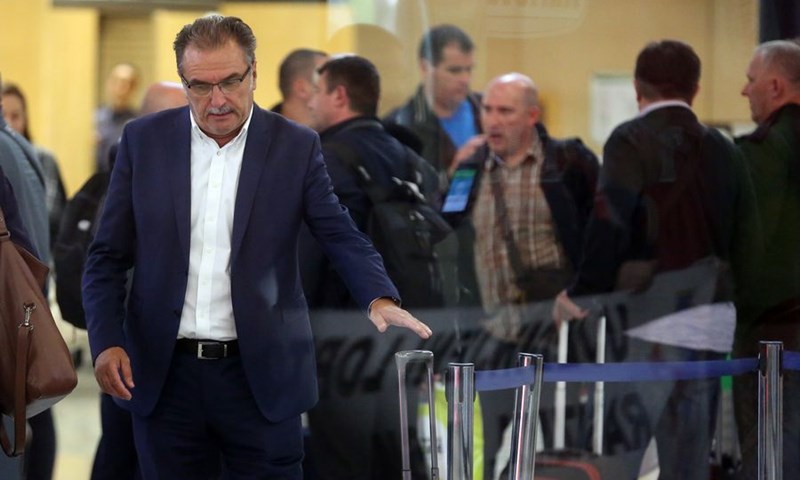 Izbornik Ante Čačić i predsjednik Saveza Davor Šuker predvode hrvatsku ekspediciju na ždrijebu