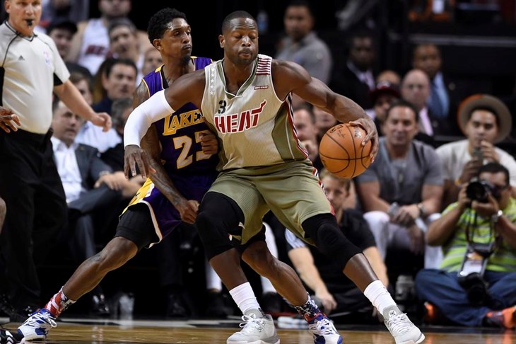 Lakersi u razmjeni s Rocketsima poslali svog najboljeg strijelca u Houston