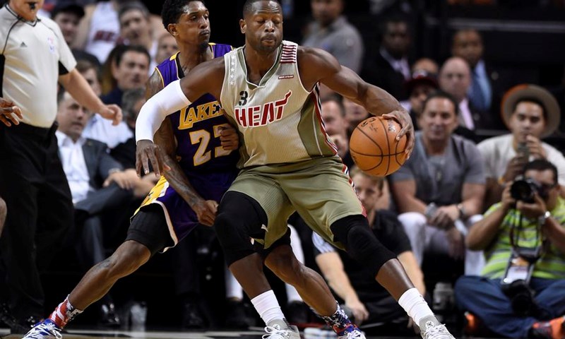 Lakersi u razmjeni s Rocketsima poslali svog najboljeg strijelca u Houston