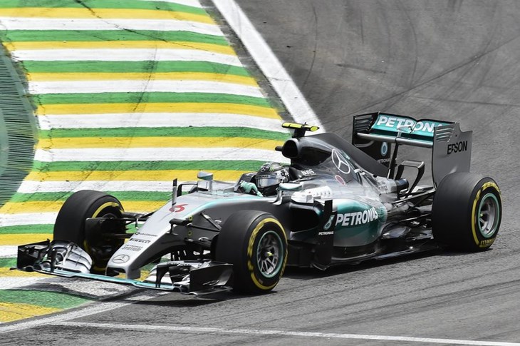 Nico Rosberg odnio pobjedu u Brazilu, Hamilton i Vettel uz njega na postolju