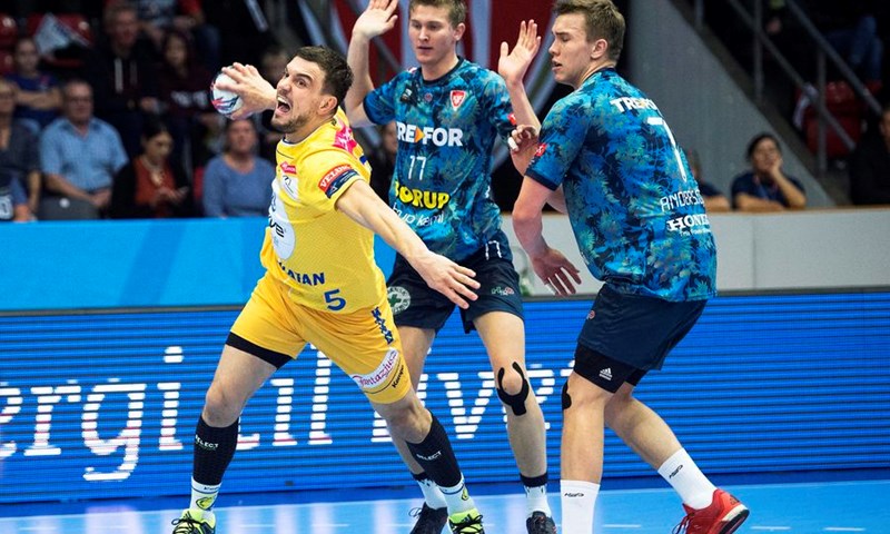 Sjajni Sulić predvodio Veszprem, Kielce u završnici pregazilo Kolding