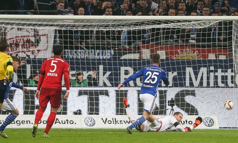 VIDEO: Bayern u drugom poluvremenu slomio otpor Schalkea i povećao prednost na ljestvici