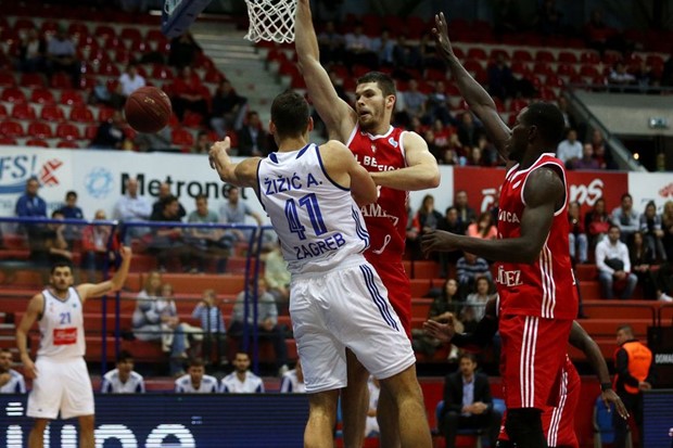 Cibona upisala novi poraz, Krka slavila u tijesnoj završnici