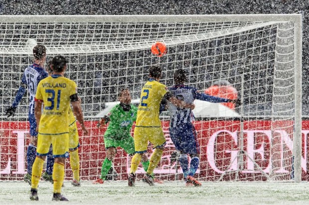 VIDEO: Hertha kroz snježno nevrijeme  do pobjede za četvrto mjesto