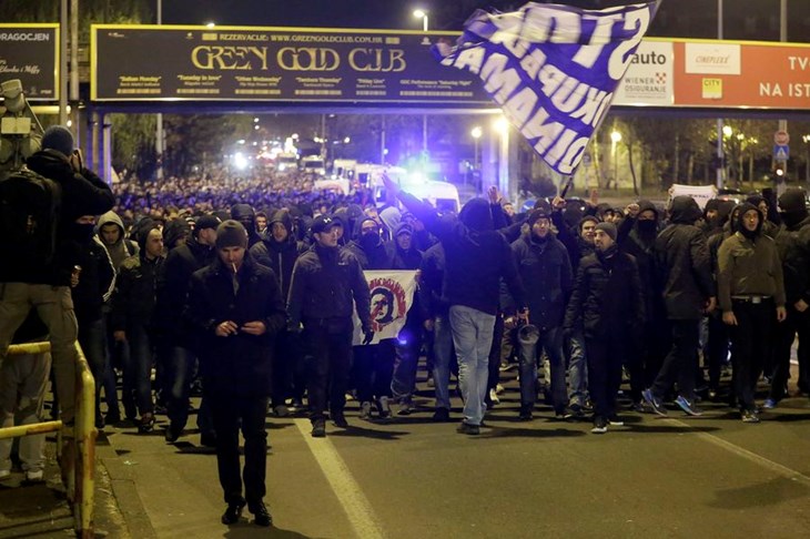 Oko tisuću Bad Blue Boysa prosvjedovalo pred MZOS