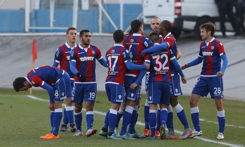 Video: Hajduk nadvisio Zagreb u utakmici s dva propuštena penala i dva crvena kartona
