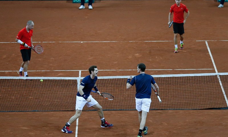 Braća Murray dovela Veliku Britaniju na korak do naslova