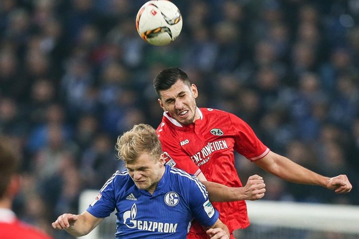 VIDEO: U prvoj utakmici 15. kola Schalke na Veltins-Areni dominantnom igrom svladao Hannover