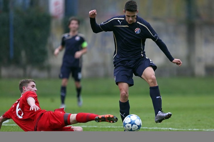 Josip Brekalo preselio u Stuttgart