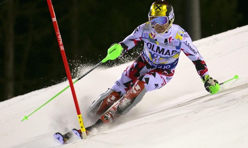 Kristoffersen s velikom prednosti ispred Hirschera nakon prve vožnje