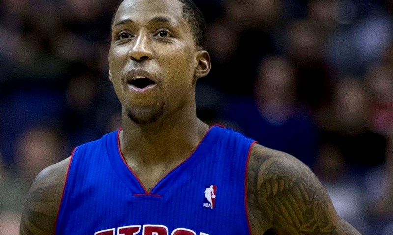 VIDEO: Detroit Pistonsi tijesno slavili na Floridi, Dallasu poraz u Torontu