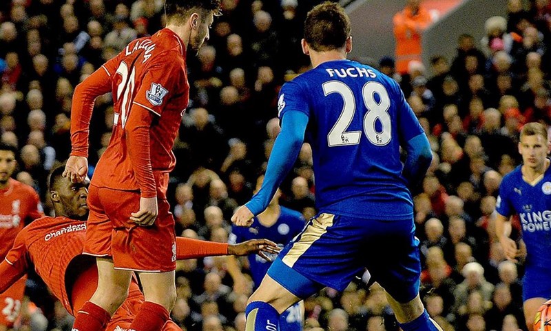 Liverpool nanio Leicesteru drugi poraz u sezoni, remi Hiddinka u povratničkom debiju na klupi Chelseaja