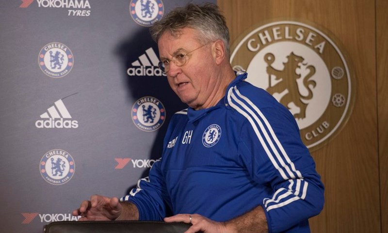 Hiddink: "Od igrača tražim bolju komunikaciju, a Hazard bi mogao biti najbolji na krilu"