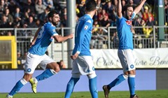 VIDEO: Napoli pobjedom nad Frosinoneom preuzeo vrh ljestvice, Jajalo asistirao za pobjedu Palerma