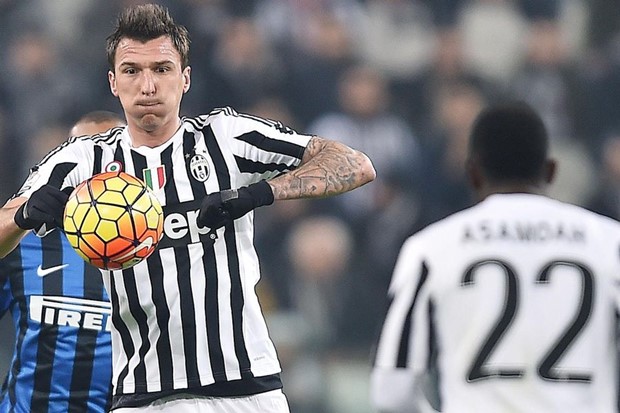 Mandžukić zbog ozljede potkoljenice pauzira mjesec dana, upitan i za dvoboj s Bayernom