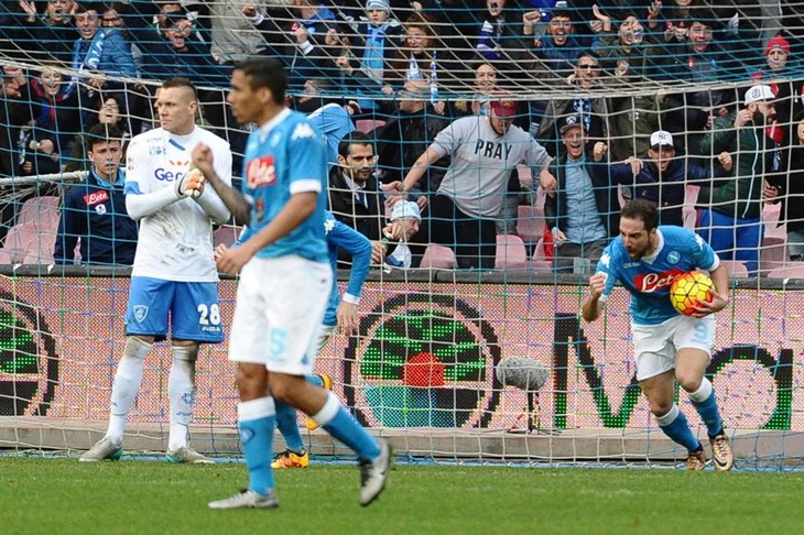 VIDEO: Napoli se „petardom“ vratio na vrh; sjajna utakmica u Bologni