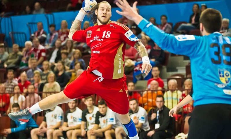 Raspoloženi hrvatski vratari: Aliloviću 22, a Pešiću 18 obrana u pobjedama Veszprema i Meškova