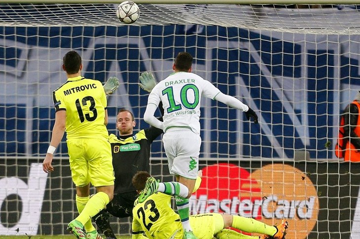 VIDEO: Wolfsburg slavljem u Gentu na korak do prolaska u četvrtfinale