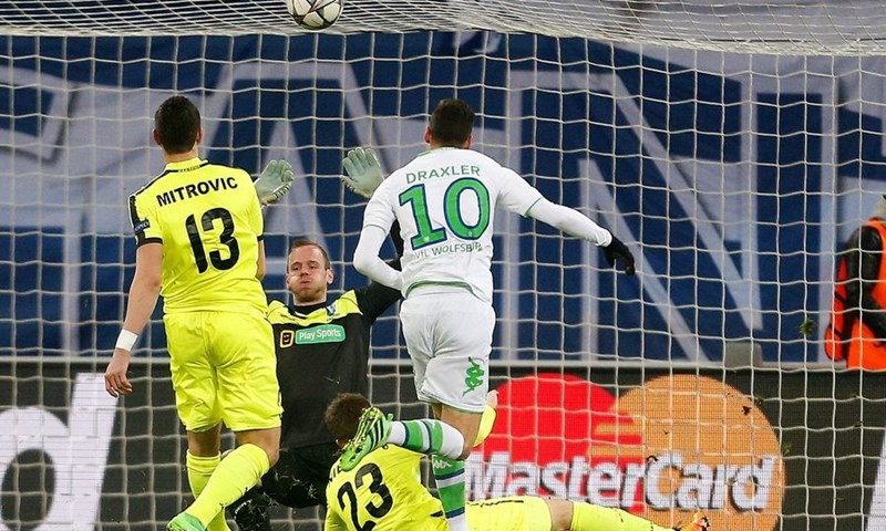 VIDEO: Wolfsburg slavljem u Gentu na korak do prolaska u četvrtfinale