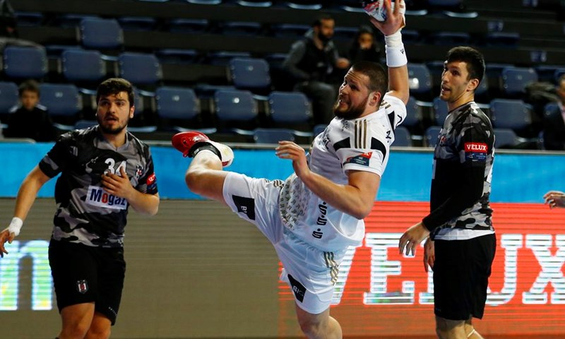 Kiel uz tri gola Brozovića teškom mukom do pobjede protiv Stuttgarta
