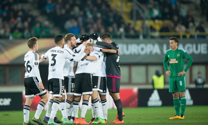 VIDEO: Augsburgu presudio kazneni udarac, Valencia još jednom uvjerljiva