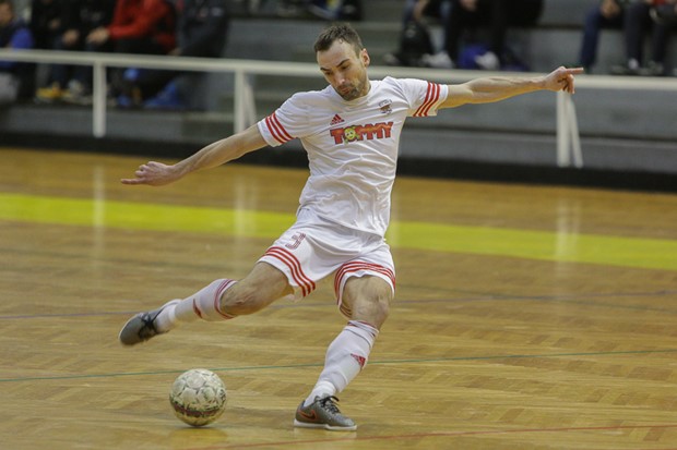 Split Tommy uz puno sreće prvenstvo otvorio pobjedom protiv Futsal Dinama, Nacional u golijadi jedva spasio bod