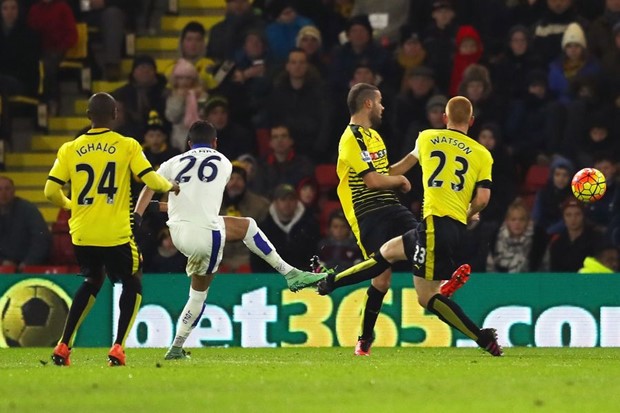 VIDEO: Mahrez zabio za pobjedu Leicestera kod Watforda i povećanje prednosti na vrhu