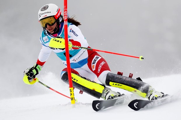 Pobjeda i mali Kristalni globus za Švicarku Holdener