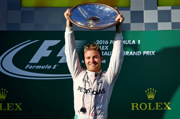 Nico Rosberg pobjednik prve utrke sezone Formule 1, Alonso neozlijeđen u prevrtanju bolida
