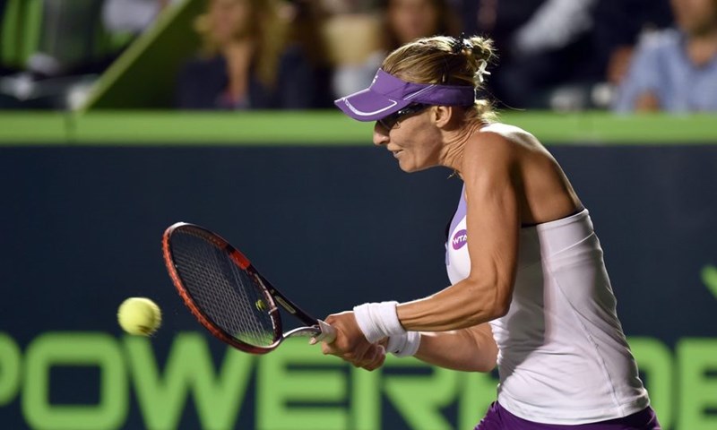 Mirjana Lučić-Baroni poražena u dva seta u osmini finala u Charlestonu