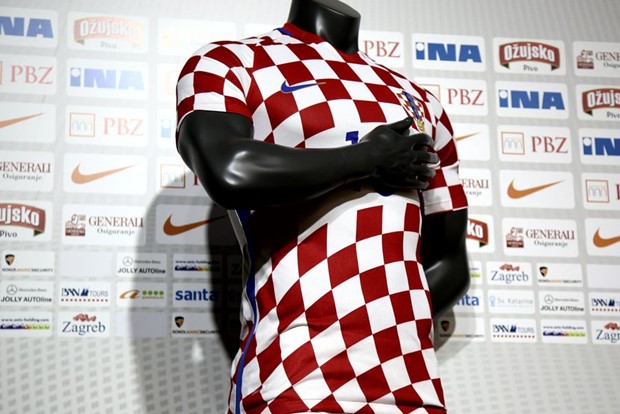 Službeno predstavljen novi dres hrvatske reprezentacije, premijera u Osijeku