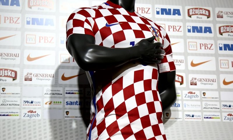 Službeno predstavljen novi dres hrvatske reprezentacije, premijera u Osijeku