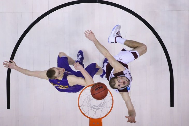 VIDEO: Northern Iowa ispustila 12 koševa prednosti 35 sekundi prije kraja i izgubila nakon dva produžetka