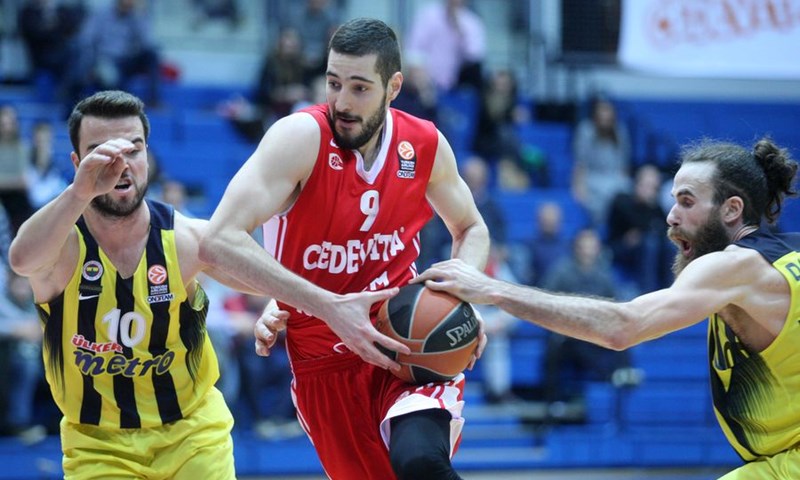 Turska u kvalifikacijama bez igrača Fenerbahčea