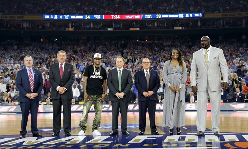 Shaquille O'Neal, Allen Iverson i Yao Ming u Kući slavnih