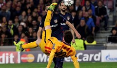 VIDEO: Barcelona odnosi prednost na uzvrat, Torres zabio pa pocrvenio