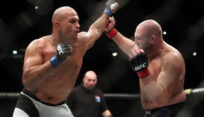 Dos Santos prije povratničke borbe: 'Više mi odgovara boks, ciljam na Jakea Paula'