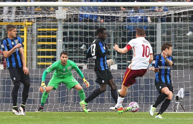 VIDEO: Dramatičan dvoboj u Bergamu, Totti spasio bod Romi