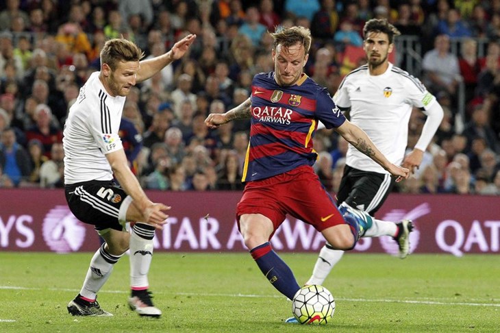 Rakitić: “Volim Sevillu, a ružni povici prema Ramosu nemaju veze sa mnom”