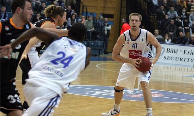 Justin Hamilton pridružio se Bojanu Bogdanoviću u Netsima