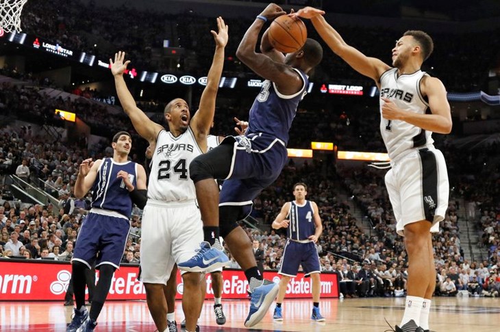 VIDEO: San Antonio Spursi pregazili Oklahomu City na otvaranje polufinalne serije