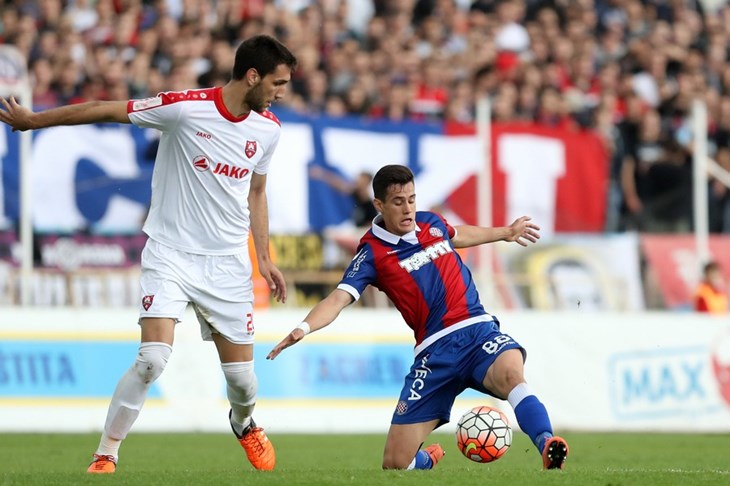 Pet pogodaka, dva jedanaesterca, puno šansi, prekid i crveni karton u „potopljenoj“ Kranjčevićevoj