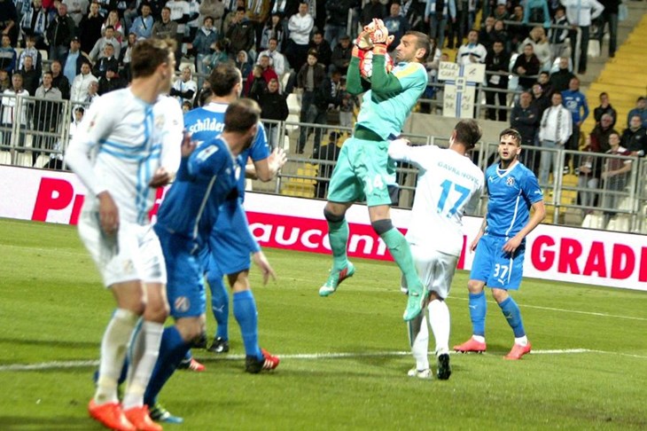 Bivši vratar Dinama vratio se kući i potpisao ugovor s Bragom