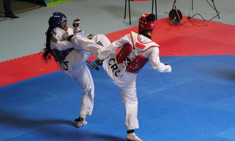 Radoš izgubila u borbi za medalju, Golec uz dvojbenu sudačku odluku
