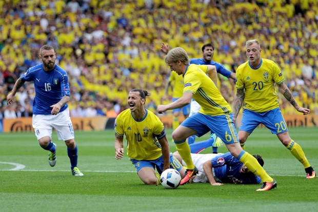 VIDEO: Italija osigurala osminu finala, Švedska još jednom razočarala