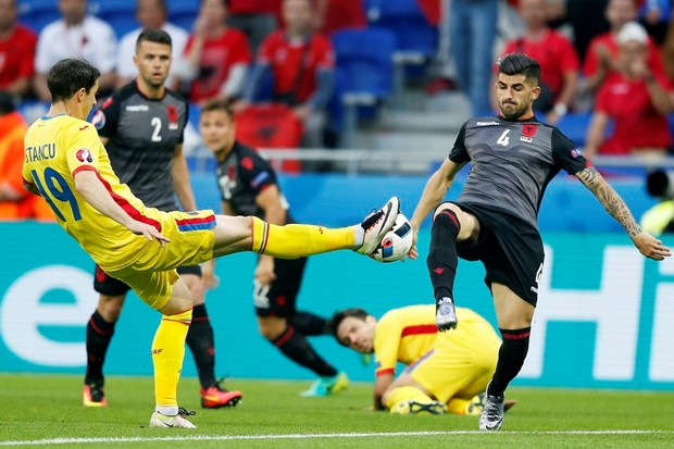 Albanija upisala povijesnu pobjedu i ostala u igri za osminu finala