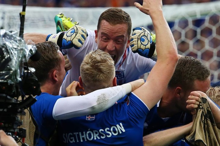 Povijesni uspjeh Islanda obilježen proslavom s 10 tisuća navijača